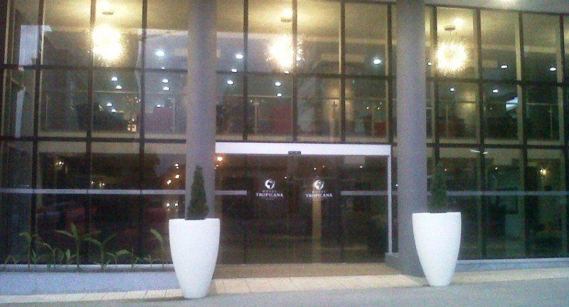 Aparthotel Tropicana Luanda Exterior photo